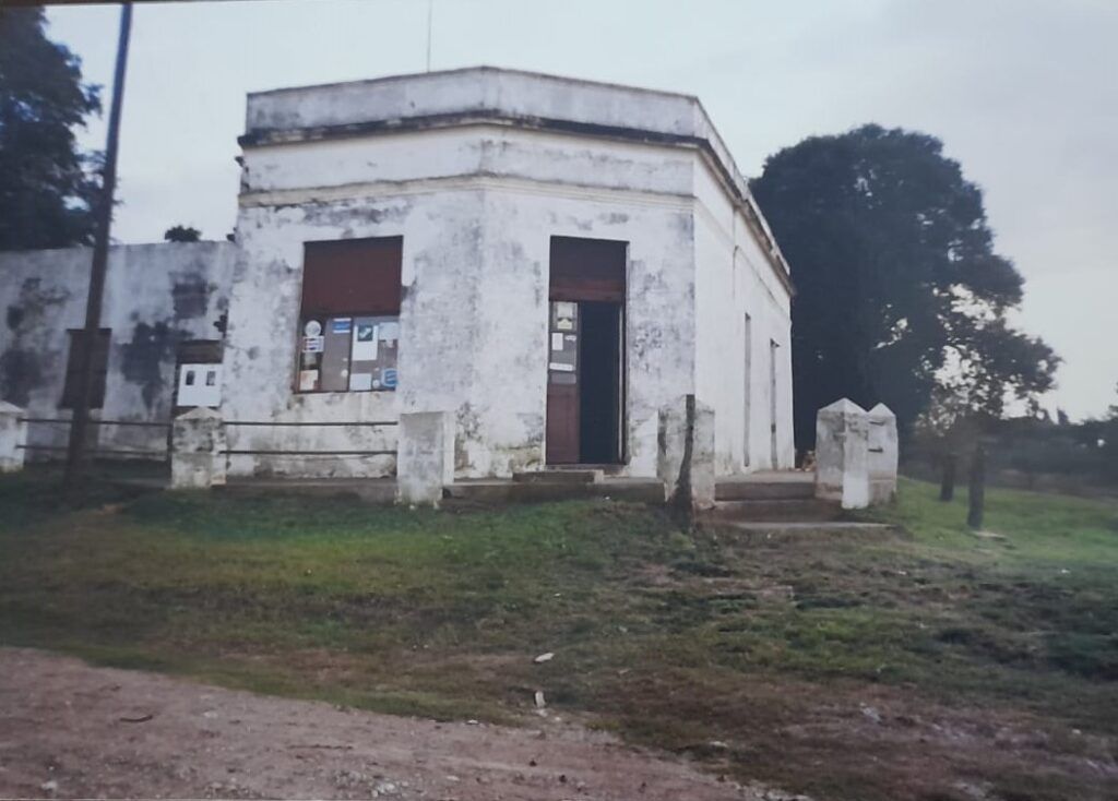 El almacén de Gubiani, en la esquina del antiguo Camino Real a Villa Urquiza